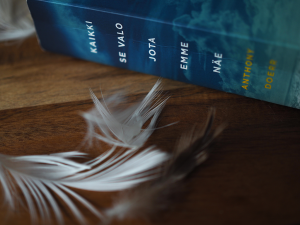 Kirjavinkki: Kaikki se valo jota emme näe